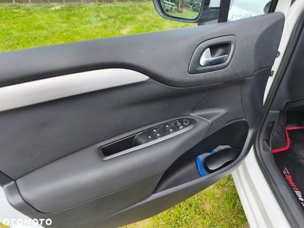 Citroën C4 1.6 HDi Exclusive - 10