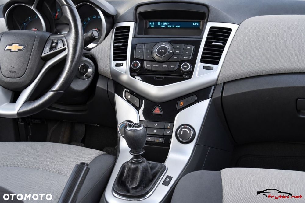 Chevrolet Cruze - 26