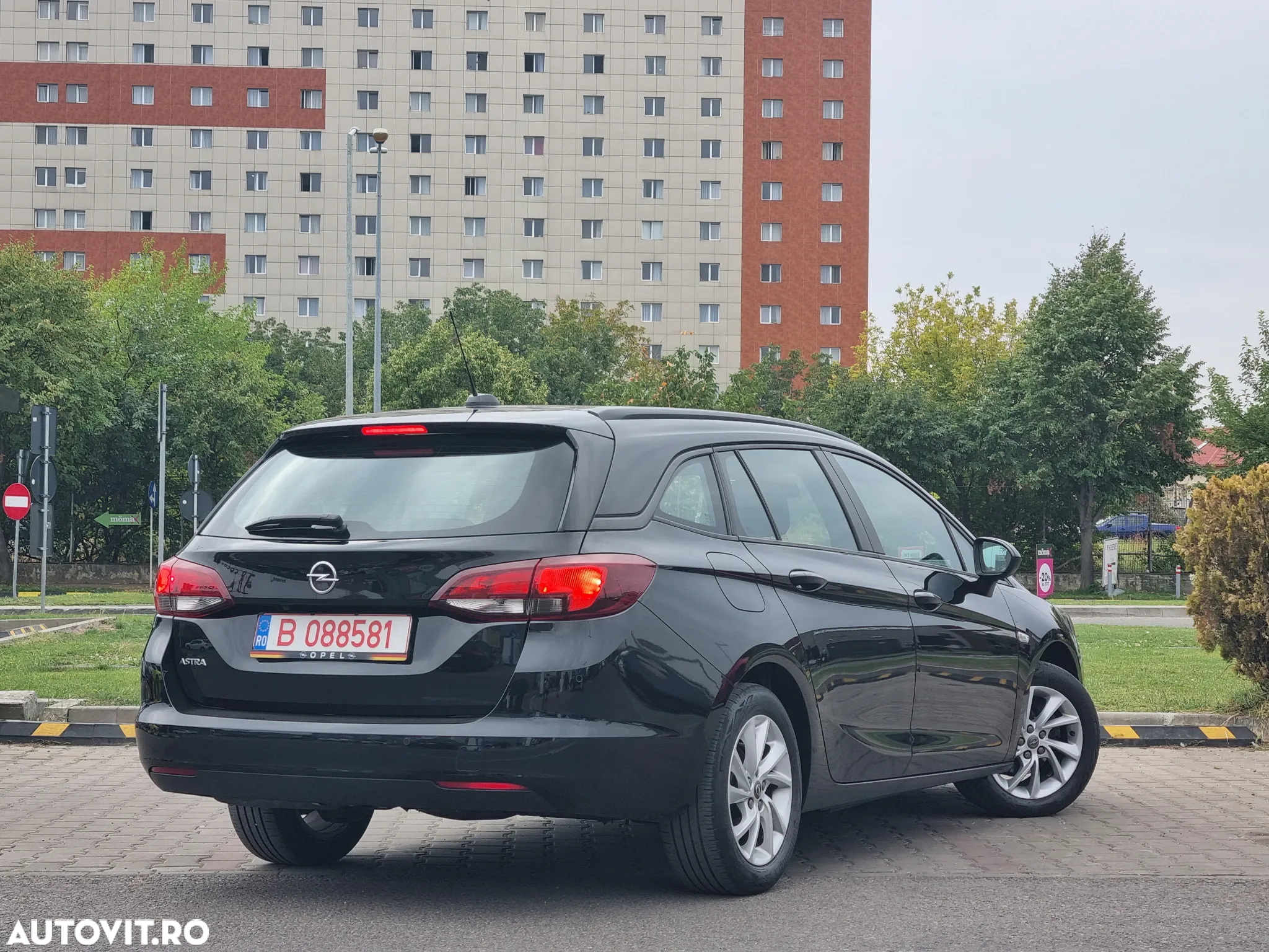 Opel Astra 1.2 Turbo Start/Stop Business Elegance - 11