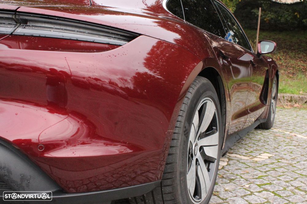 Porsche Taycan 4S - 5