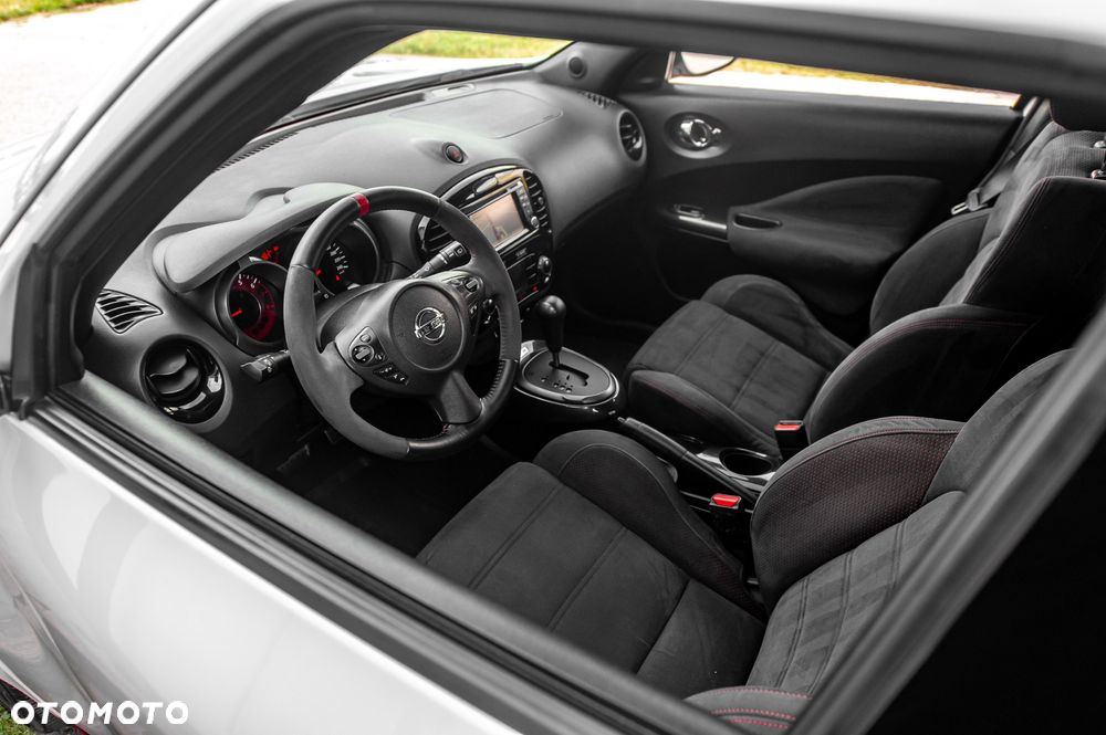 Nissan Juke 1.6 DIG-T ALL-MODE 4x4i Xtronic Nismo RS - 28