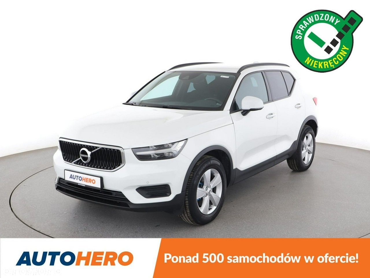 Volvo XC 40 T2 Momentum Core - 1