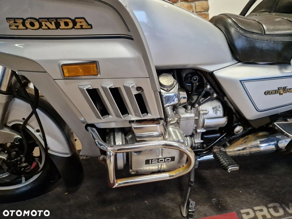Honda GL - 13