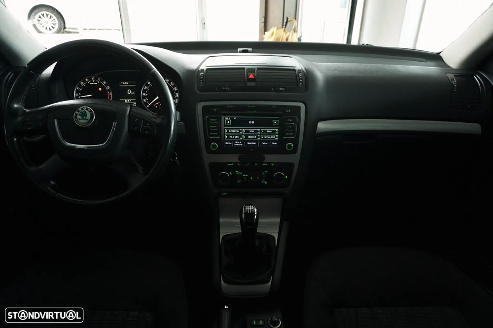 Skoda Octavia Break 1.6 TDi Elegance Pack - 8