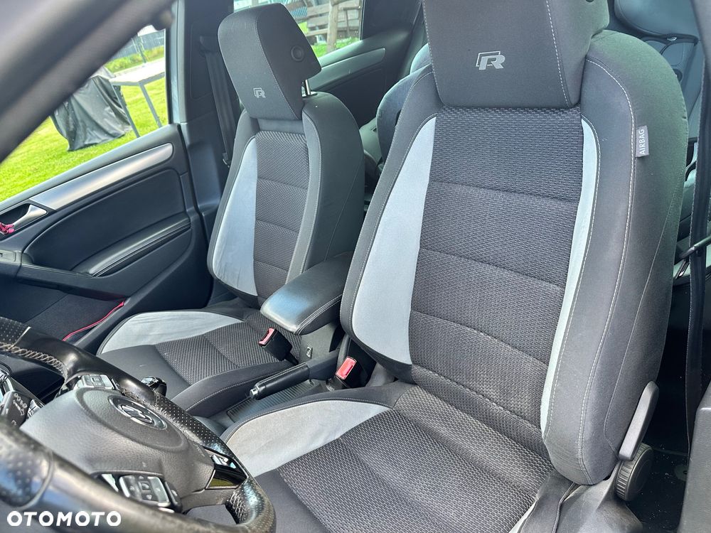 Volkswagen Golf - 14