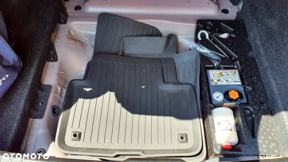 Volvo S60 T4 R-Design - 19