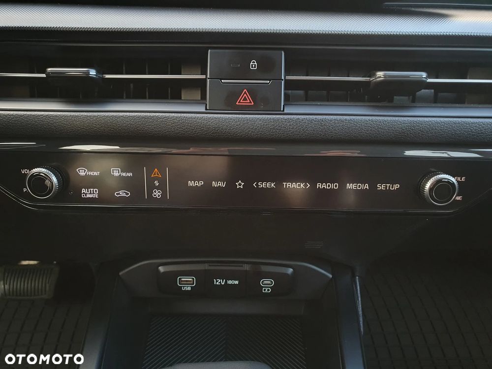 Kia XCeed 1.6 T-GDI M DCT - 33