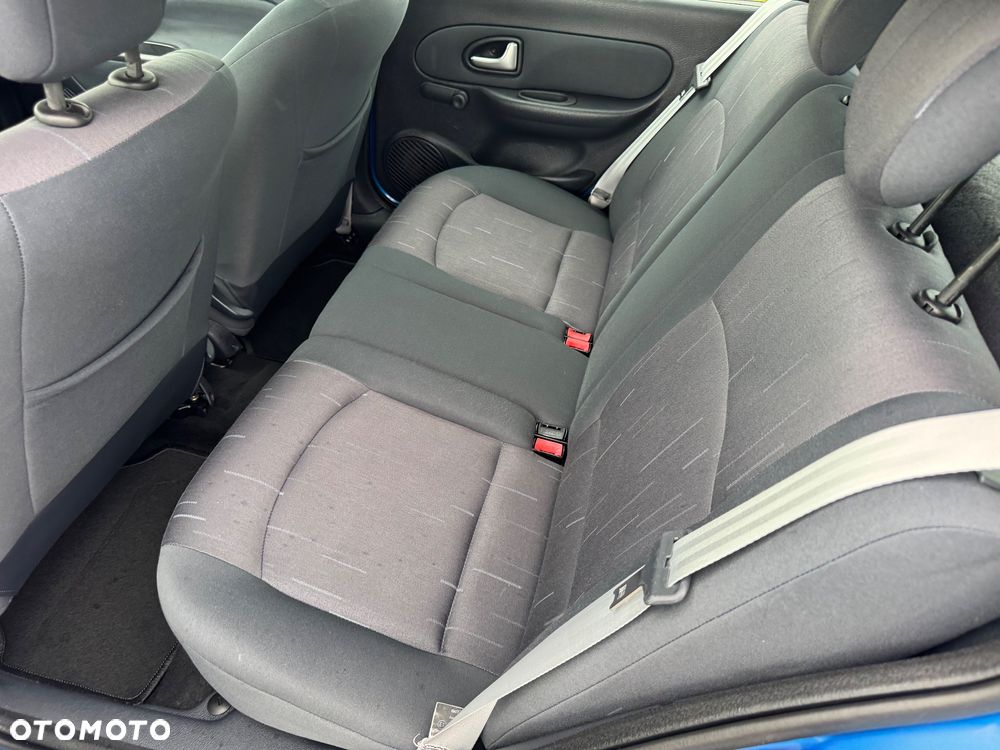 Renault Clio 1.2 16V Confort Authentique - 17