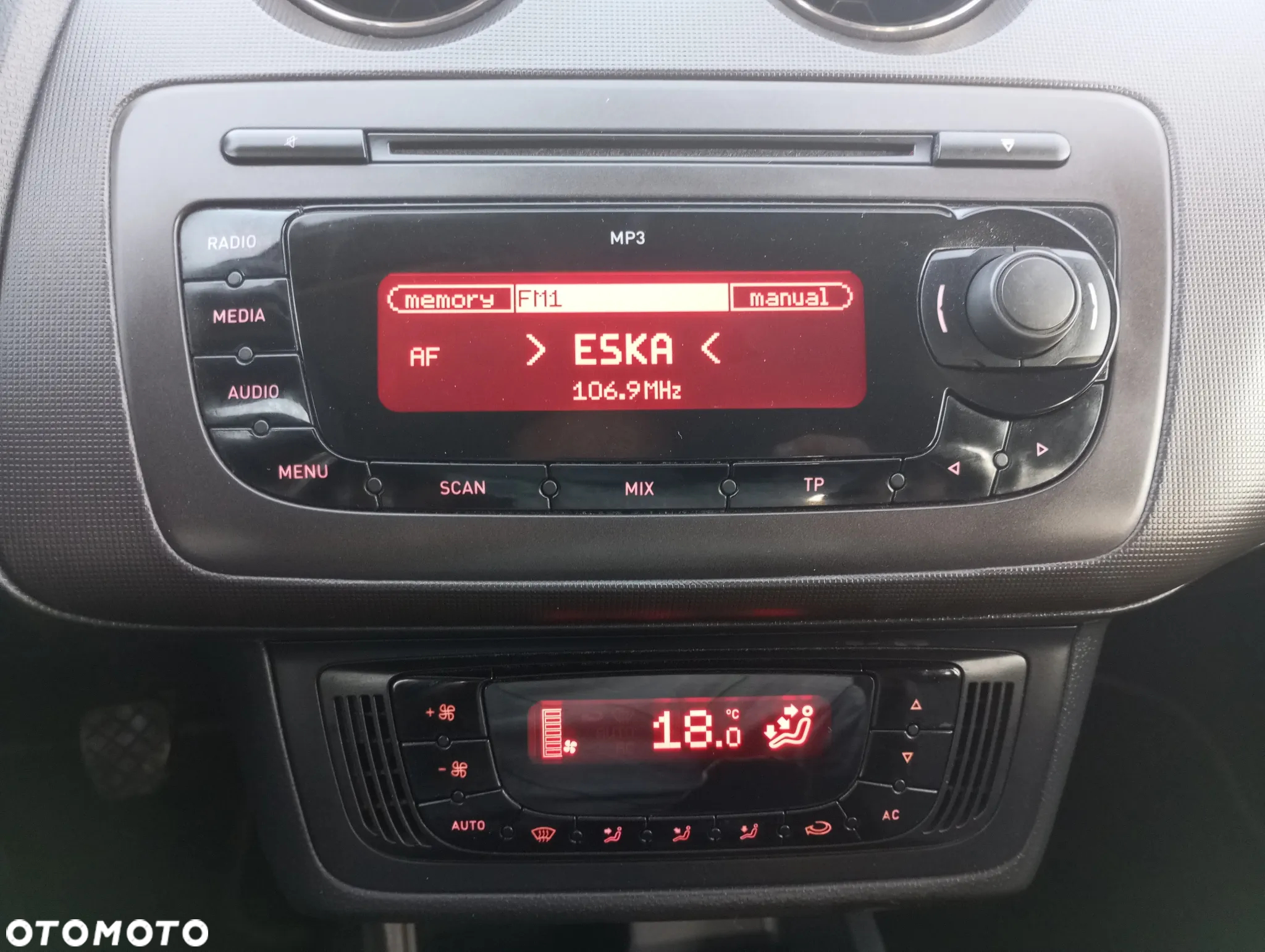Seat Ibiza 1.4 16V Style - 19