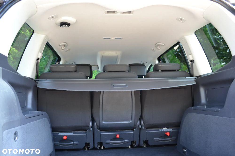 Volkswagen Touran 1.6 TDI DPF Cup - 29