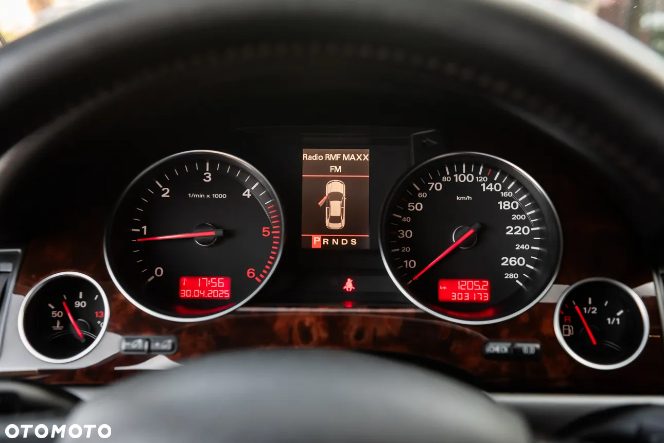 Audi A8 3.0 TDI DPF quattro - 21