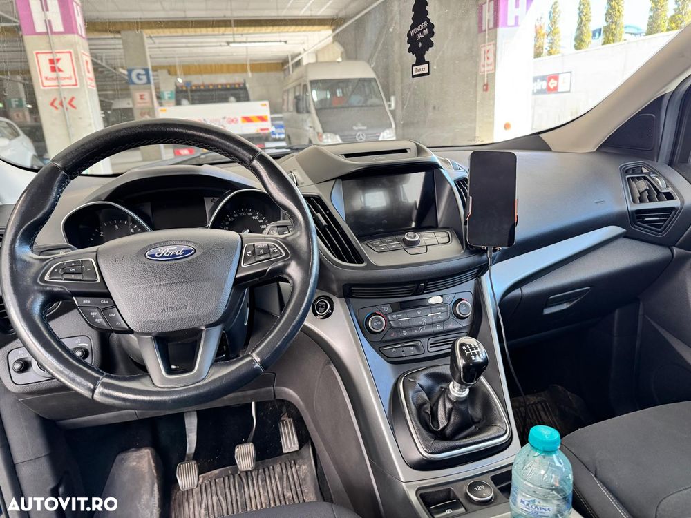 Ford Kuga 2.0 TDCi 2WD Trend - 32