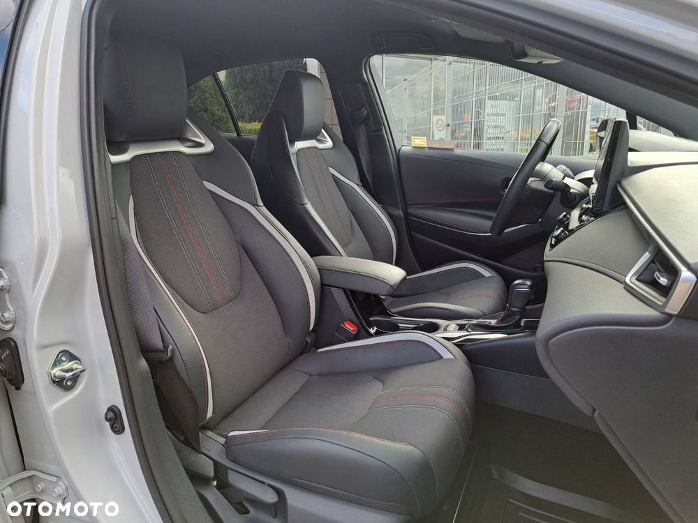 Toyota Corolla 1.8 Hybrid GR Sport Dynamic - 23