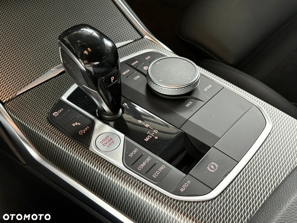 BMW Seria 3 330i xDrive M Sport sport - 21