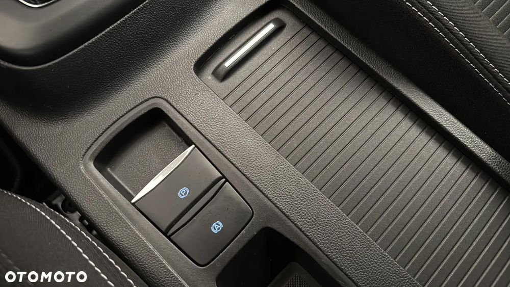 Ford Focus 1.0 EcoBoost Titanium X - 18