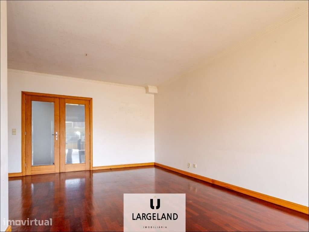 Apartamento T2 com Terraço no Centro de Santa Maria de Lamas - Grande imagem: 5/19