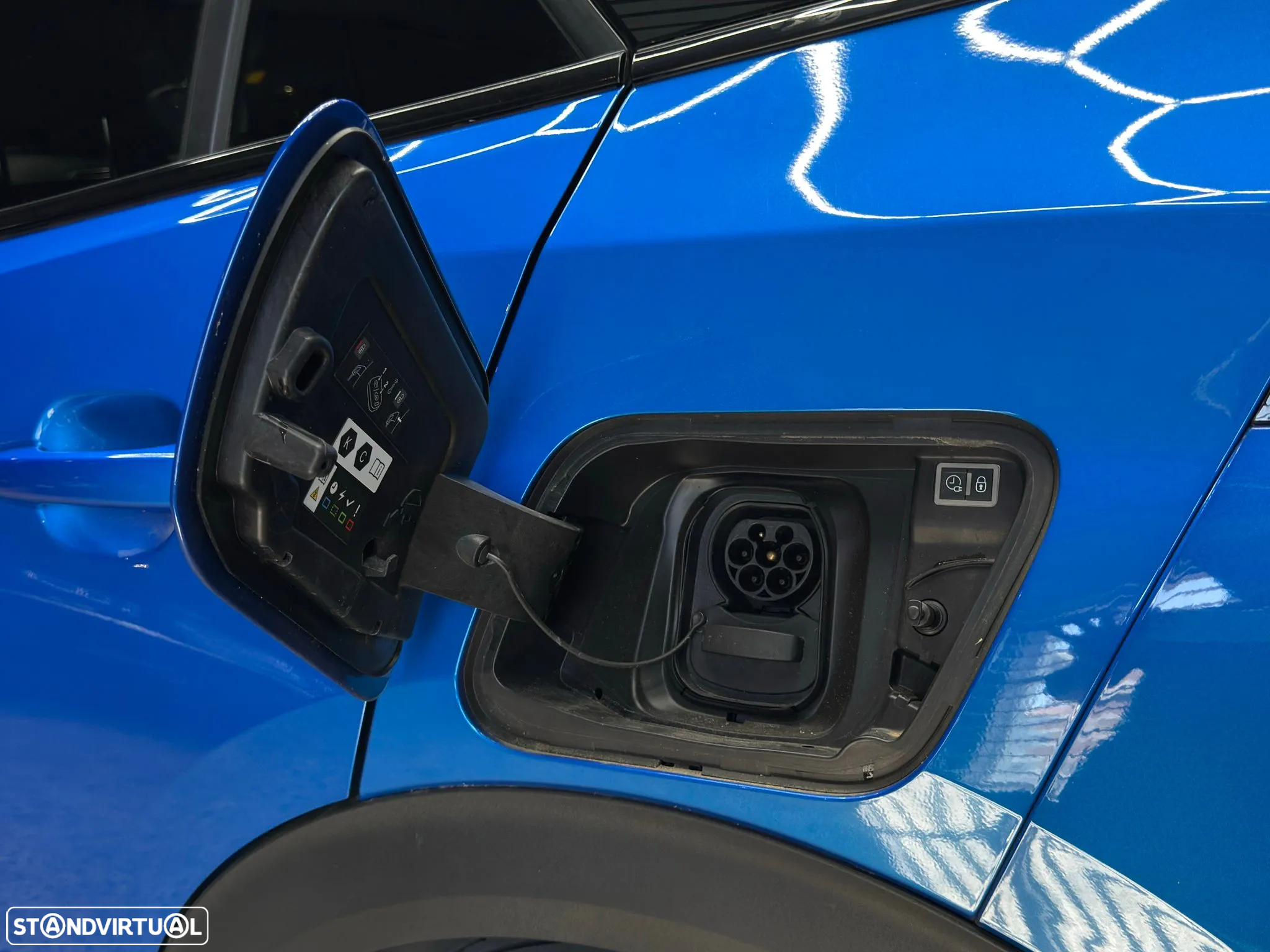 Peugeot e-2008 50 kWh GT Line - 13