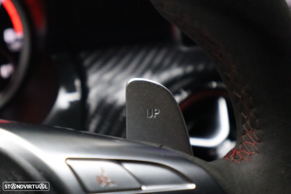 Mercedes-Benz A 45 AMG 4Matic Speedshift 7G-DCT - 18