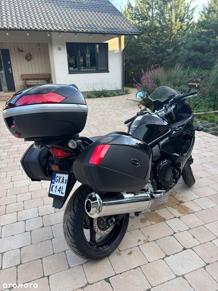 Suzuki GSX - 25