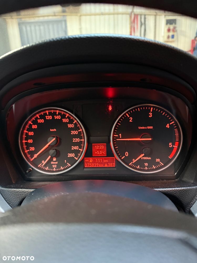 BMW Seria 3 320d - 11