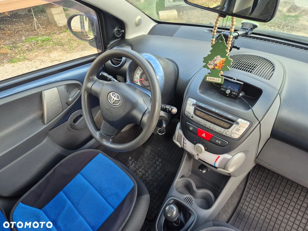Toyota Aygo Cool - 10