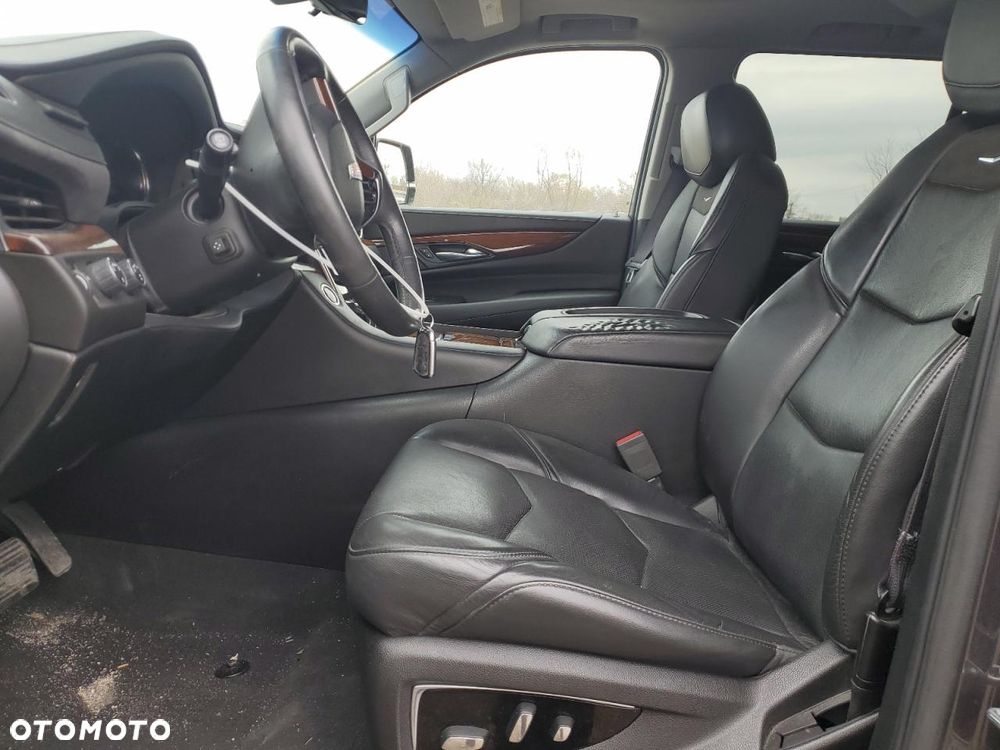 Cadillac Escalade 6.2 V8 AWD AT Platinum - 7