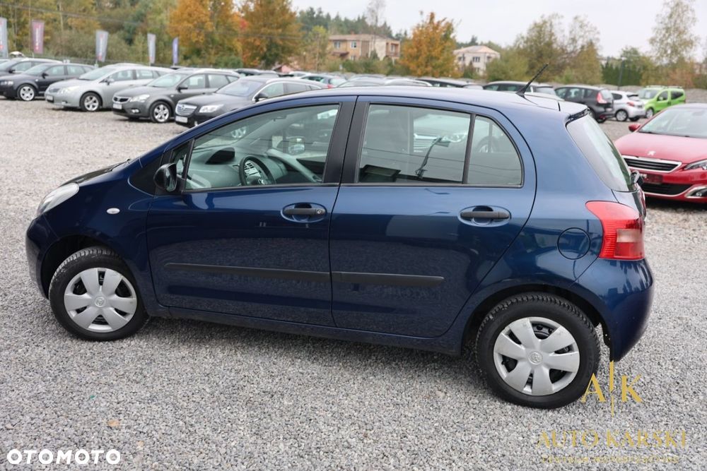 Toyota Yaris - 11