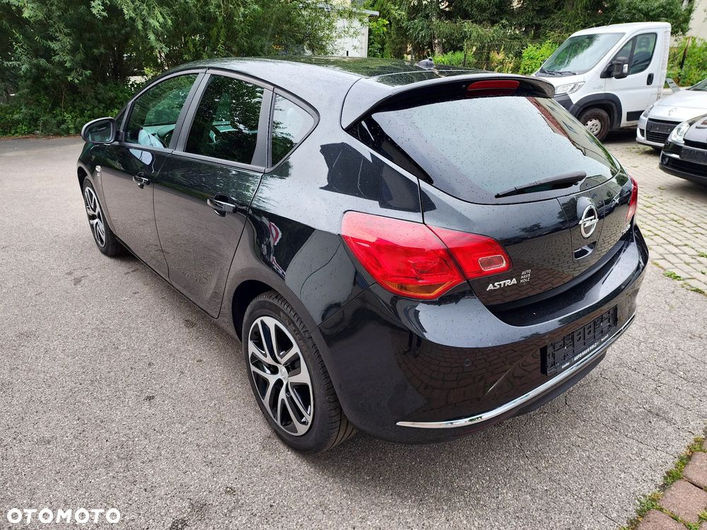 Opel Astra 1.4 Turbo 150 Jahre - 6