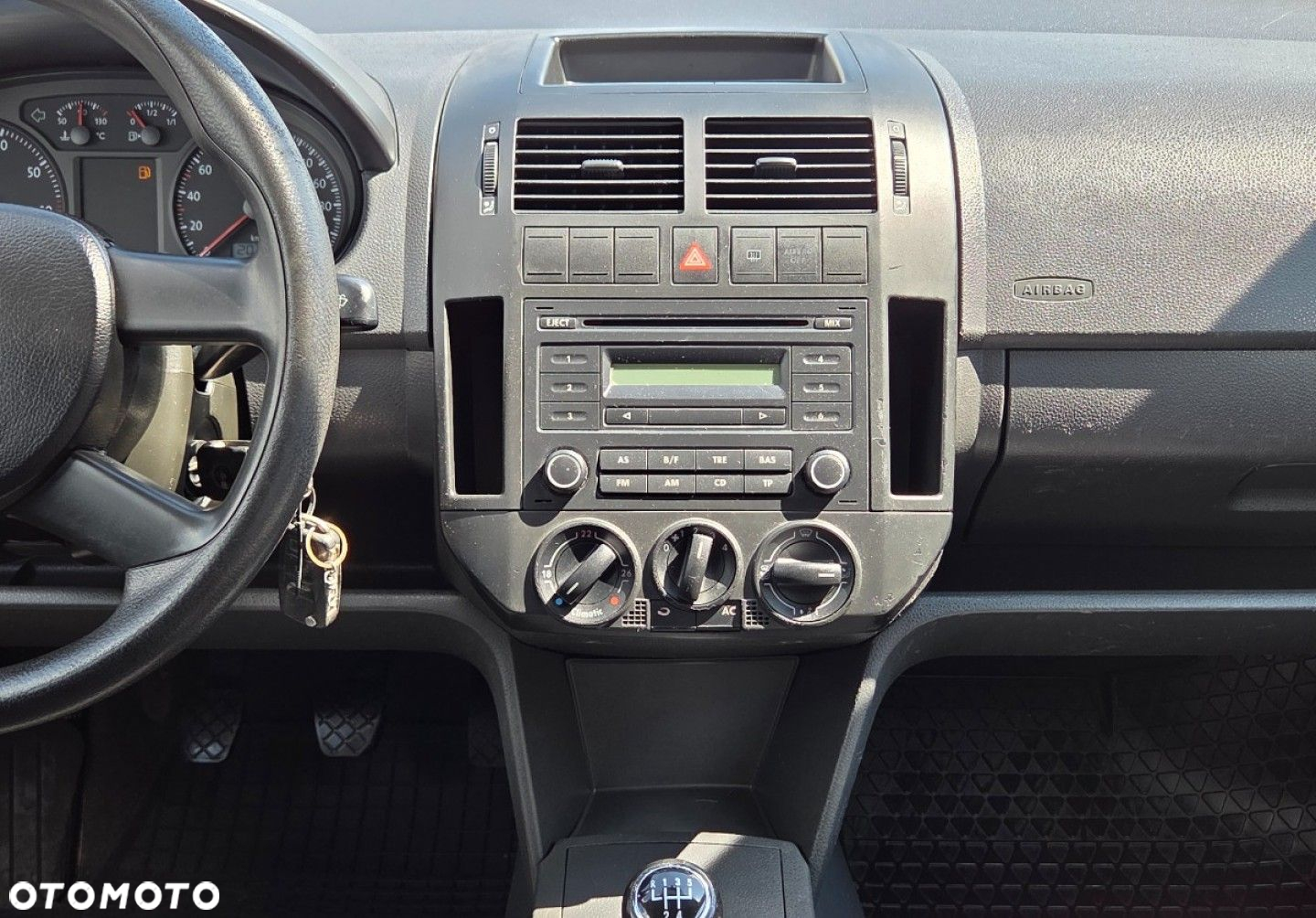 Volkswagen Polo - 9