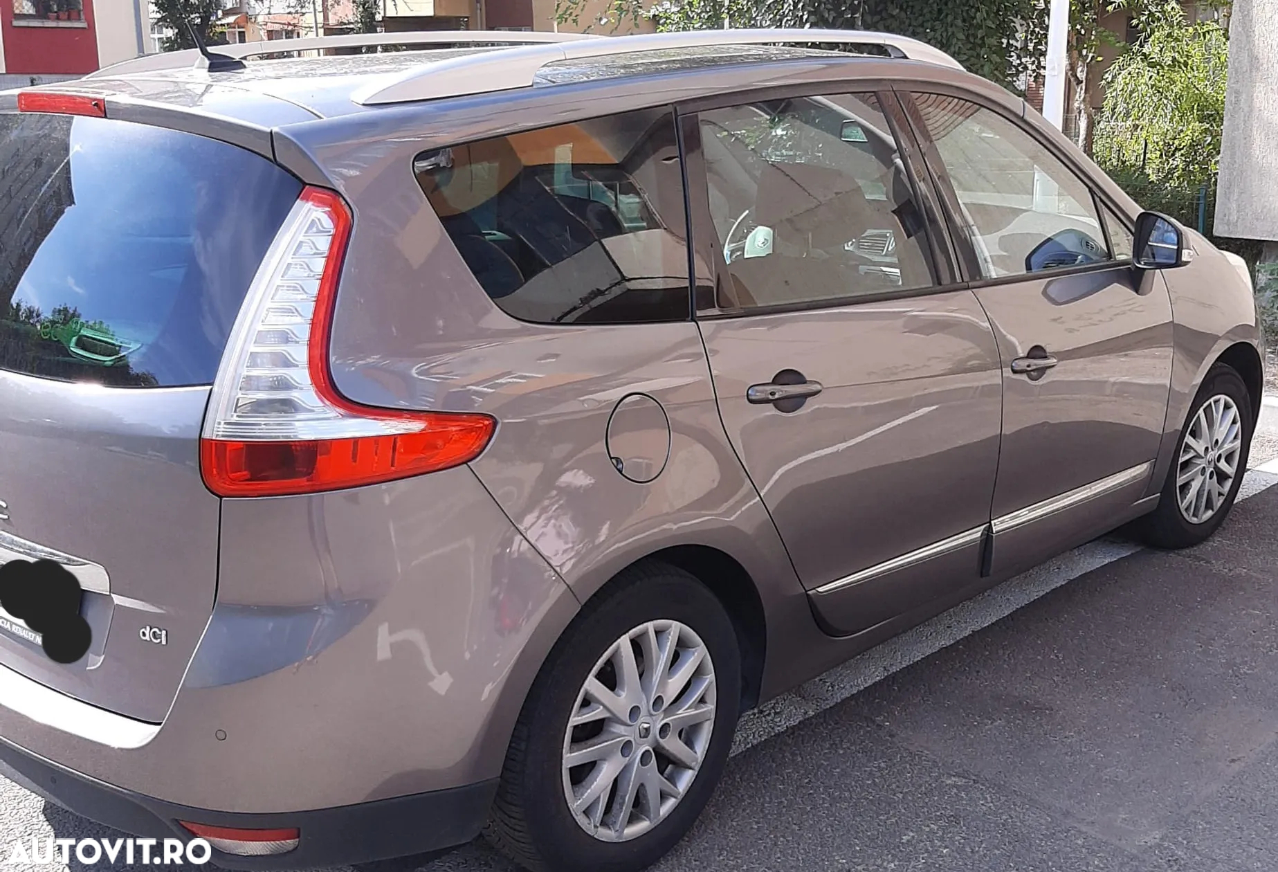 Renault Grand Scenic 1.6 dCi Stop&Start Energy Privilege - 4