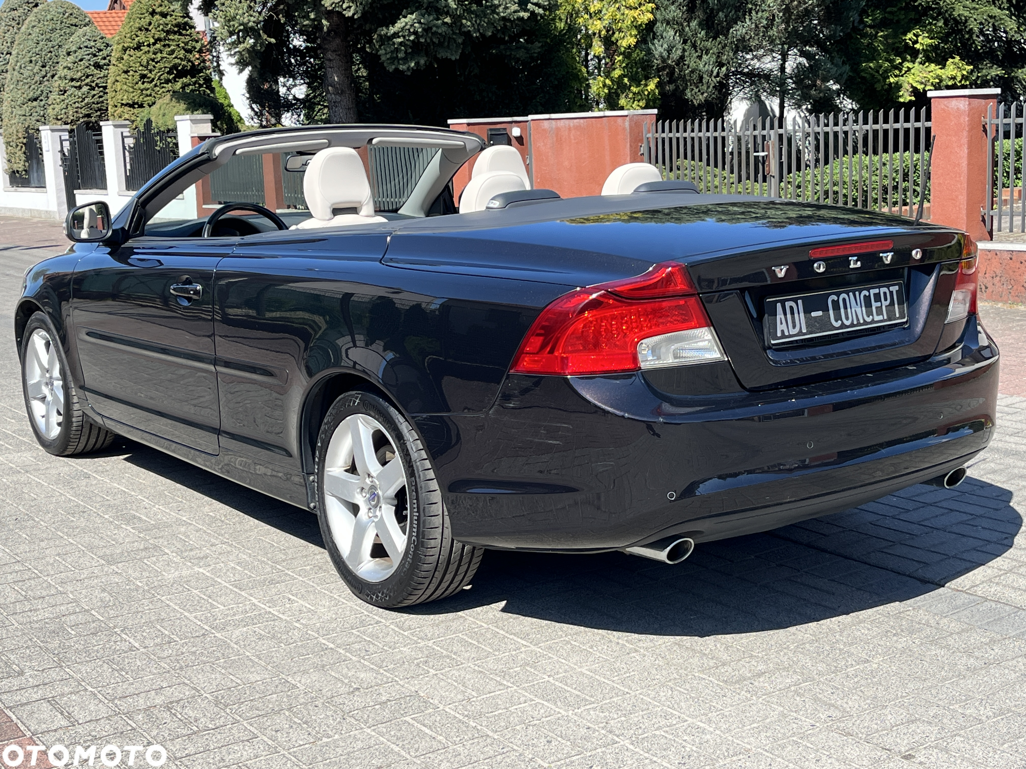 Volvo C70 D3 Momentum - 3
