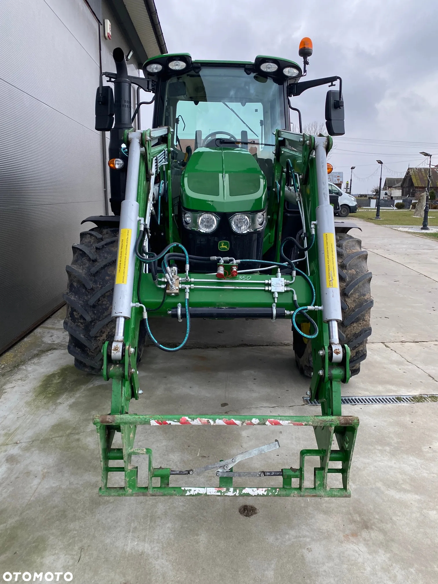 John Deere 6090M - 14