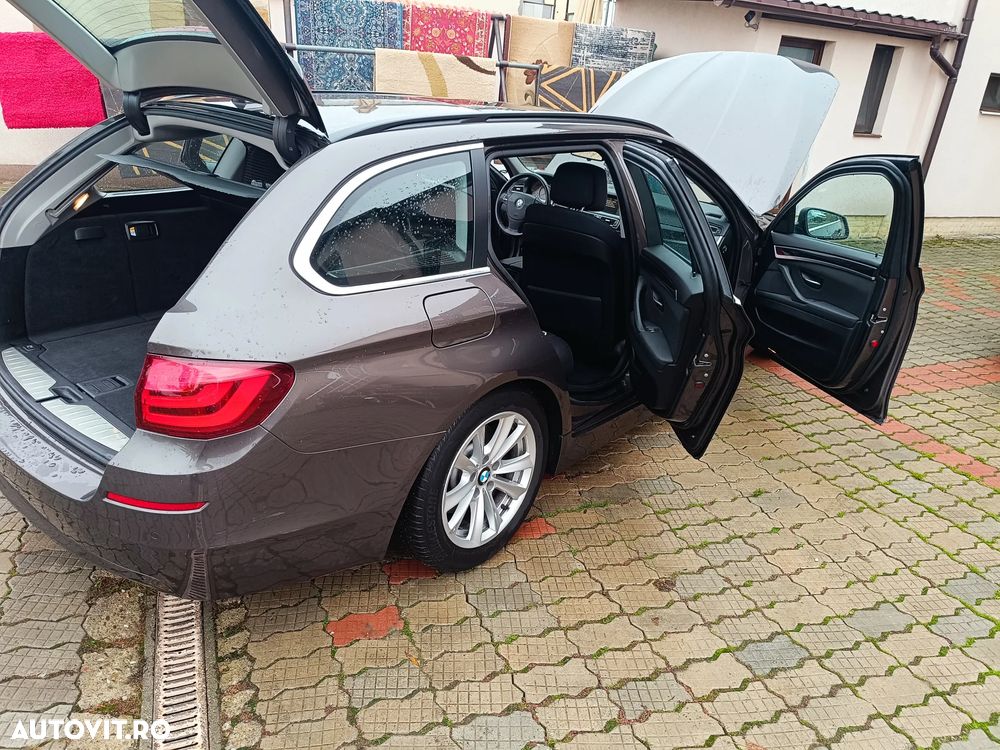 BMW Seria 5 520d Touring Luxury Line - 6