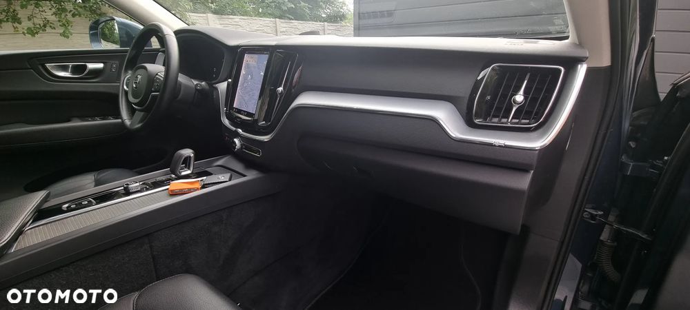 Volvo XC 60 ver-b4-d-momentum-pro - 31