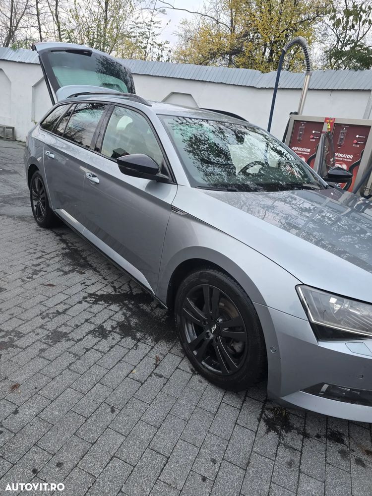 Skoda Superb Combi 2.0 TDI DSG 4X4 Sportline - 21
