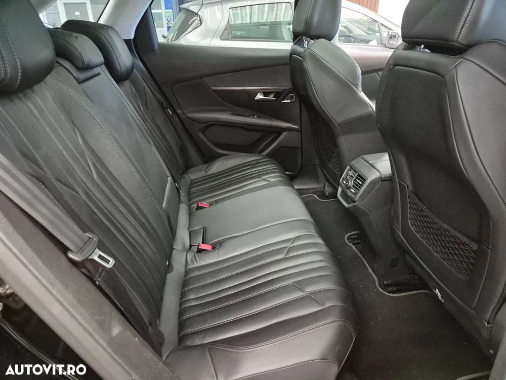 Peugeot 3008 BlueHDi 130 Stop & Start EAT8 Allure - 7