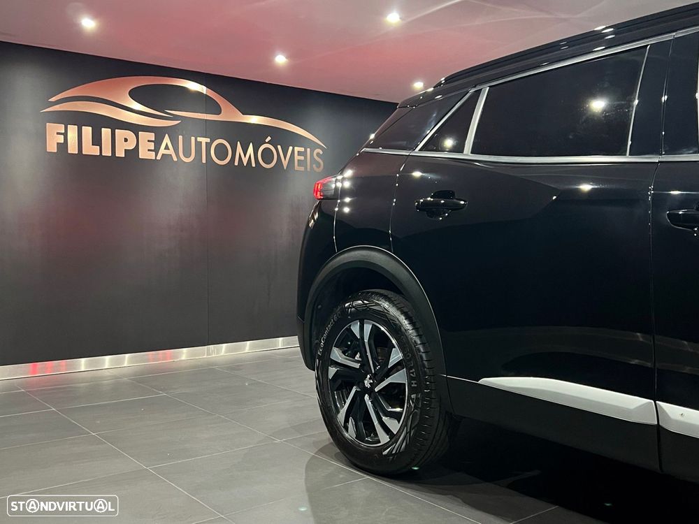 Peugeot 2008 1.2 PureTech Allure Pack - 32