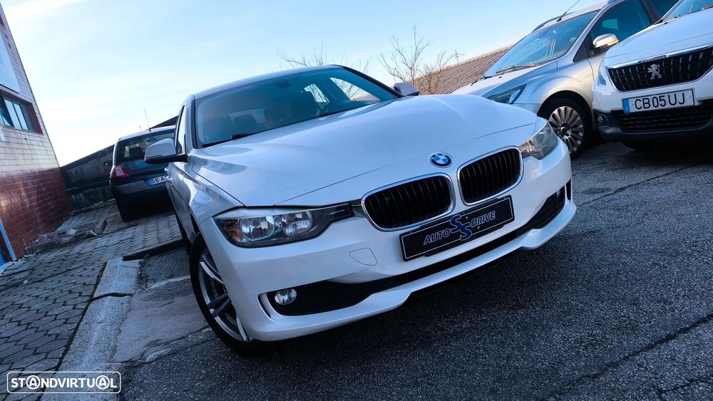 BMW 318 d xDrive Luxury Line - 9