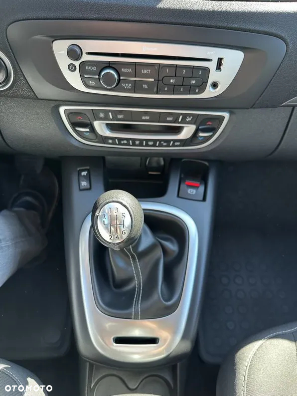 Renault Scenic - 8