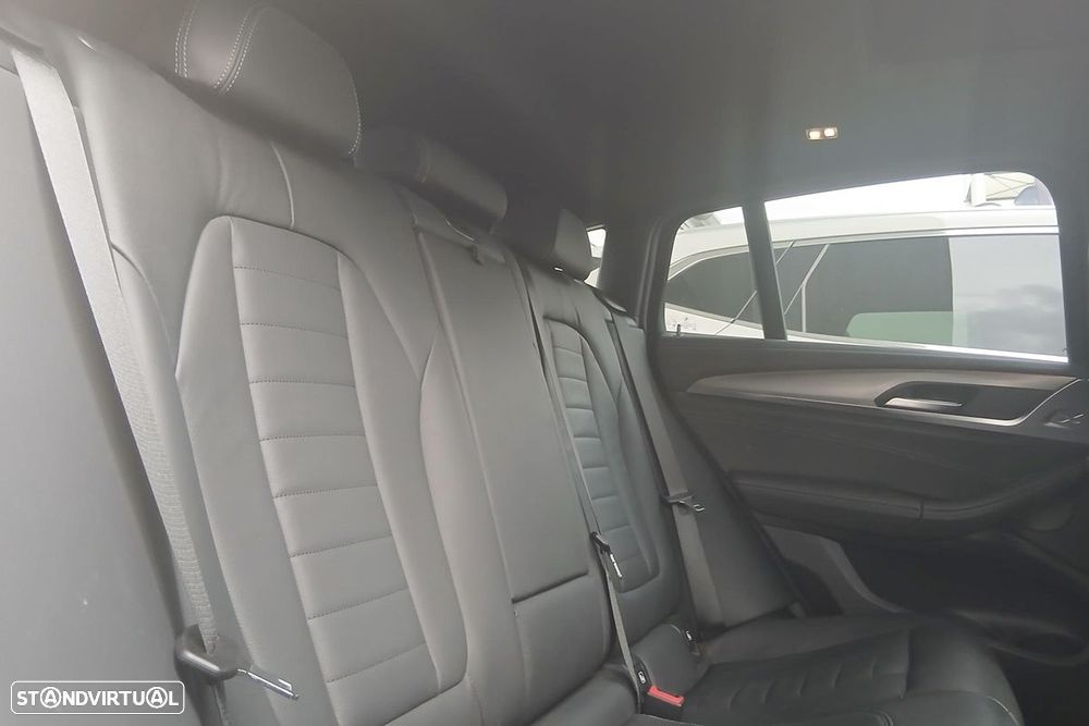 BMW X4 M40 d Auto - 16