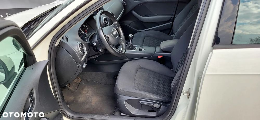 Audi A3 Sportback 1.4 TFSI Ambition - 19