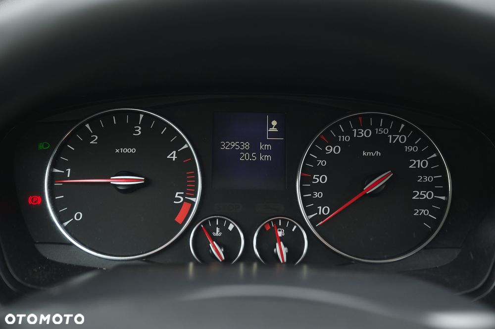 Renault Laguna 2.0 dCi GT - 36
