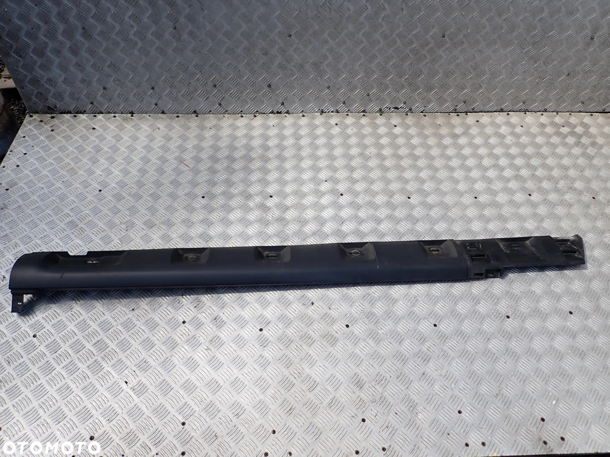 PRÓG LISTWA PROGOWA LEWA /PRAWA  DACIA LOGAN SANDERO II  76419-1761R / 76426-0776R - 9