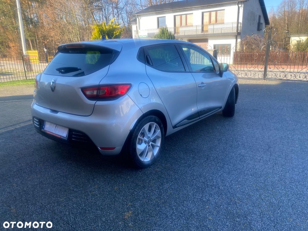 Renault Clio 1.2 16V Limited Plus - 5