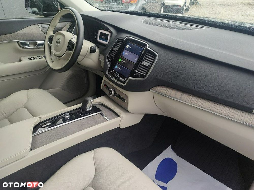 Volvo XC 90 - 15