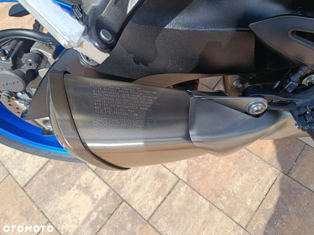 Suzuki GSX 1000 - 22