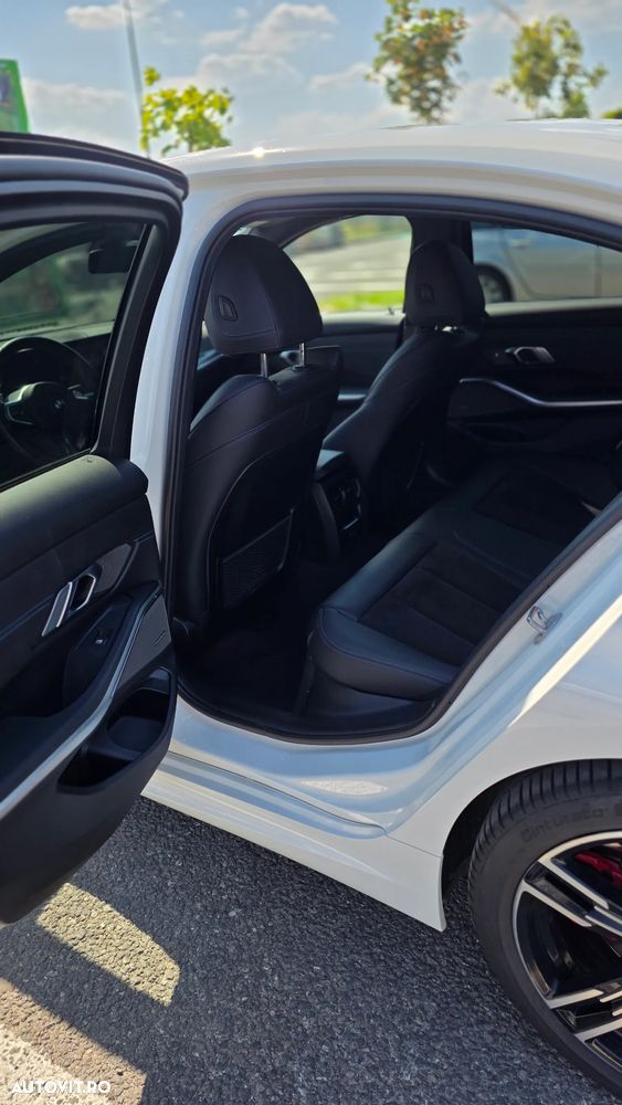 BMW Seria 3 330e xDrive Aut. M Sport - 14