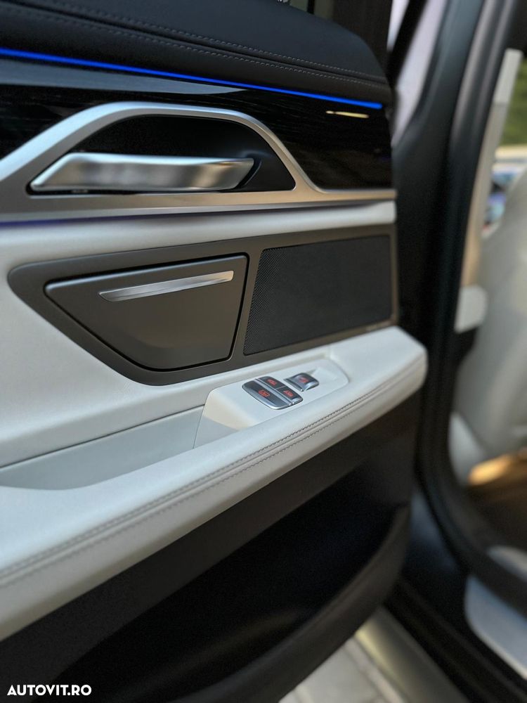 BMW Seria 7 - 8