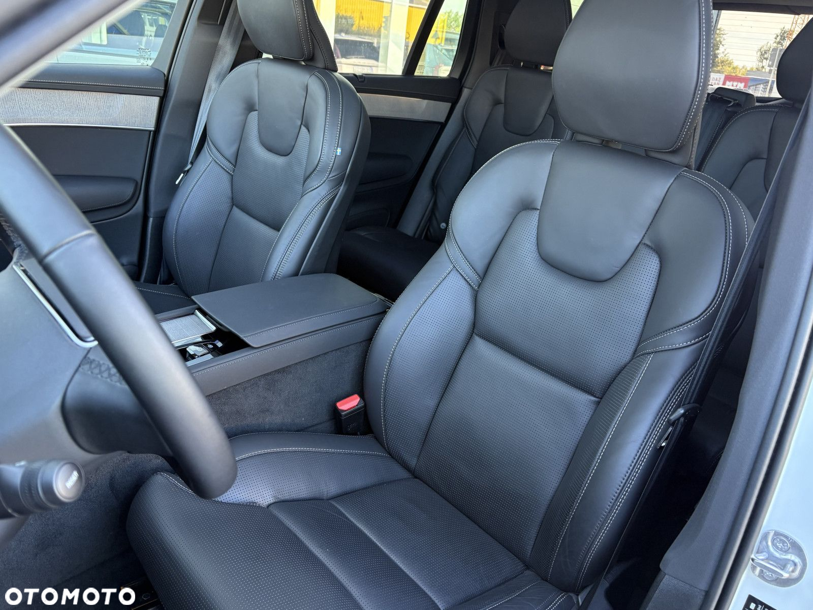 Volvo XC 90 - 30