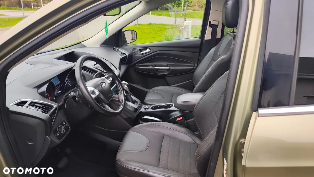 Ford Kuga 2.0 TDCi 4WD Titanium Plus - 30